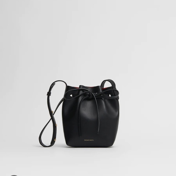Mansur Gavriel Handbags - NWT Mansur Gavriel bucket bag